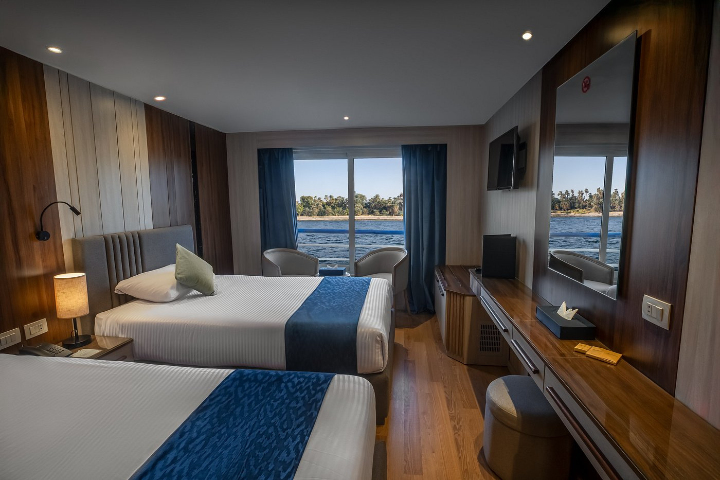 4 Day Nile Cruise from Aswan to Luxor on Renaissance Cruise